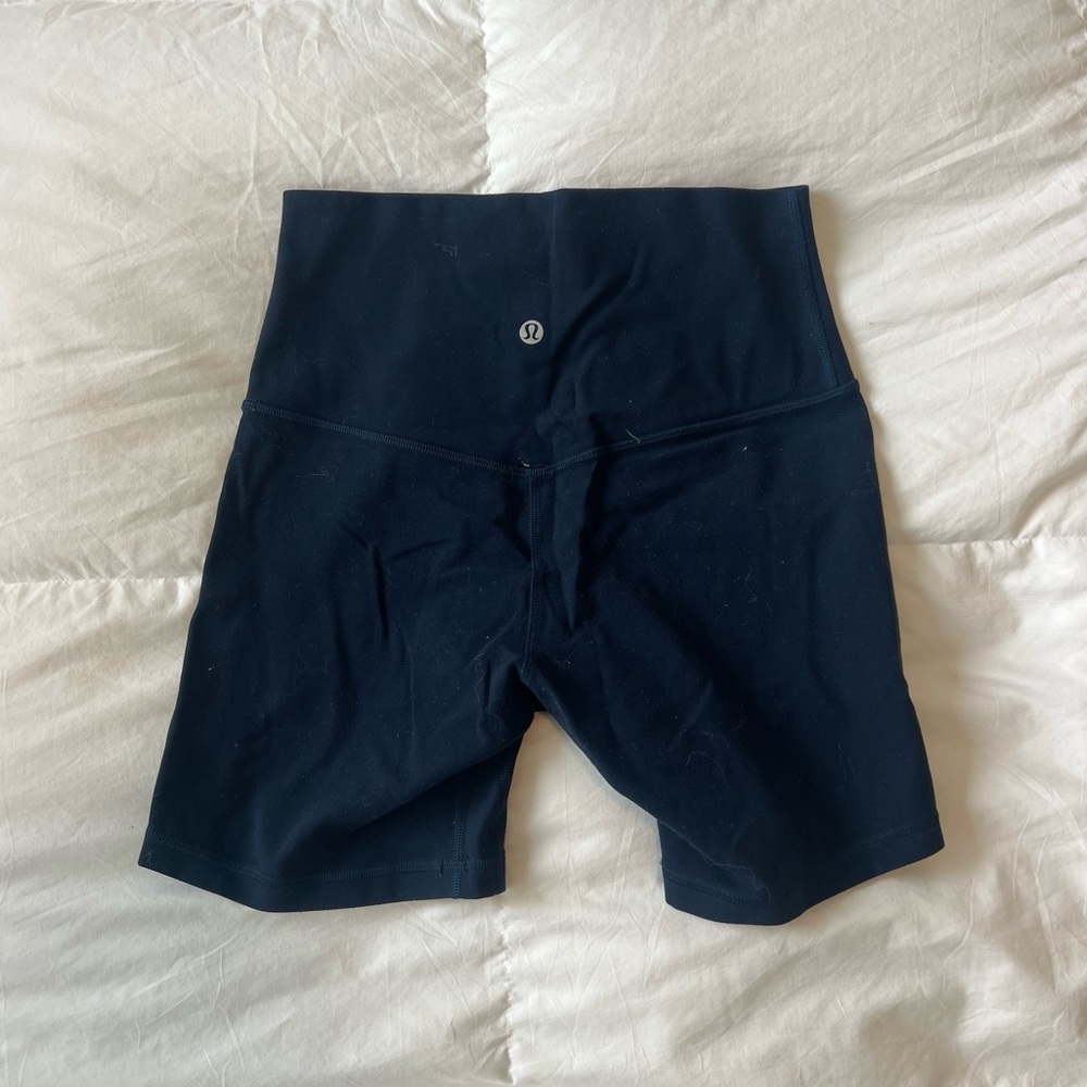 LULULEMON NAVY BLUE BIKER SHORTS